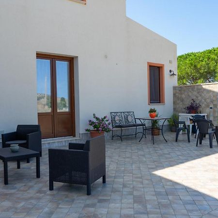 B&B 4 Stagioni Dattilo Екстериор снимка